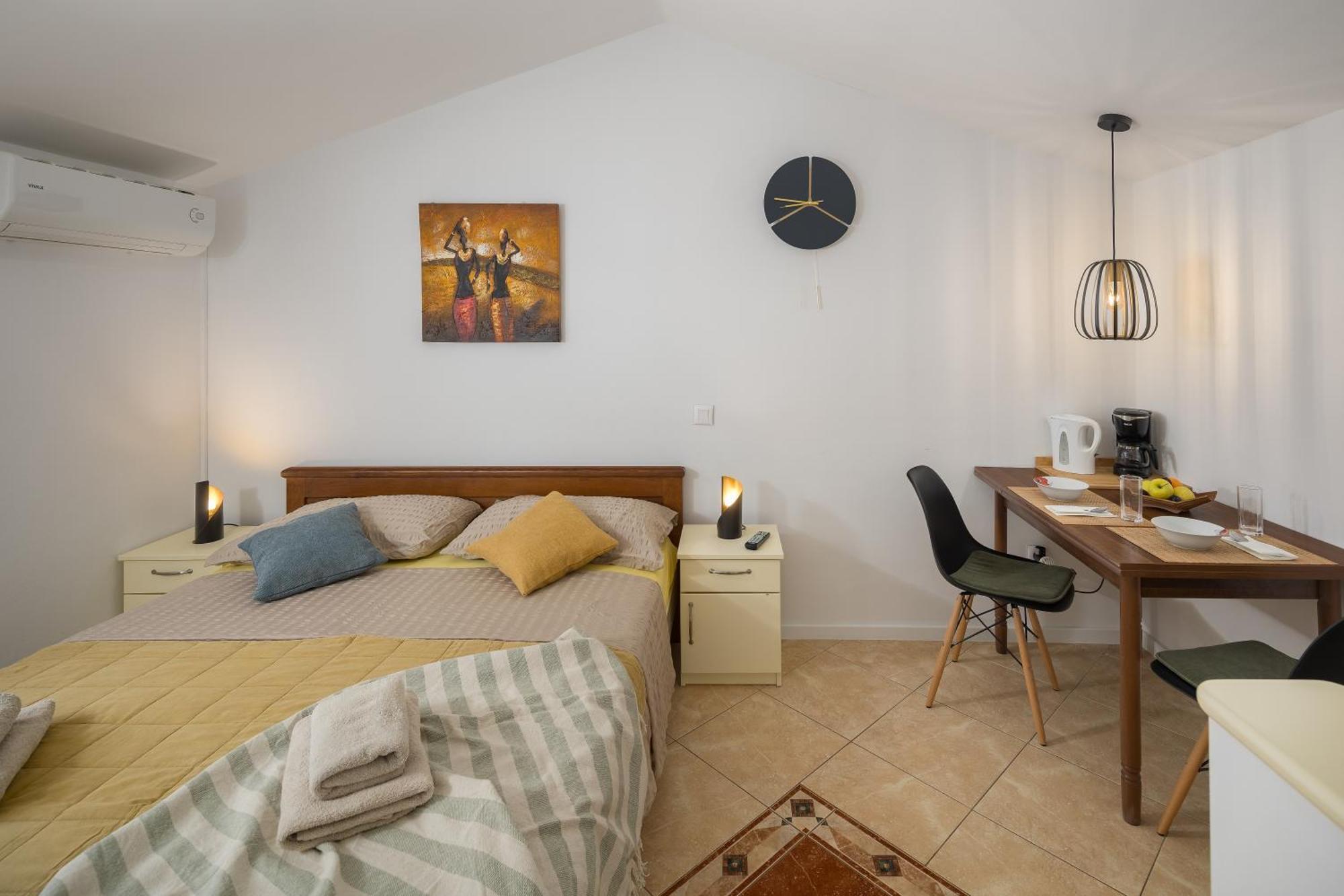 Guest House Ravnic Porec Bagian luar foto