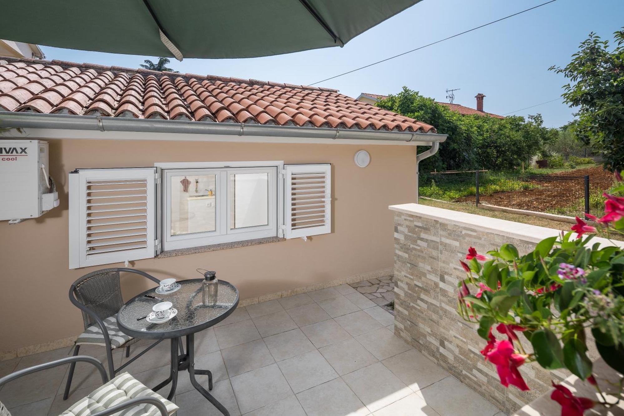 Guest House Ravnic Porec Bagian luar foto