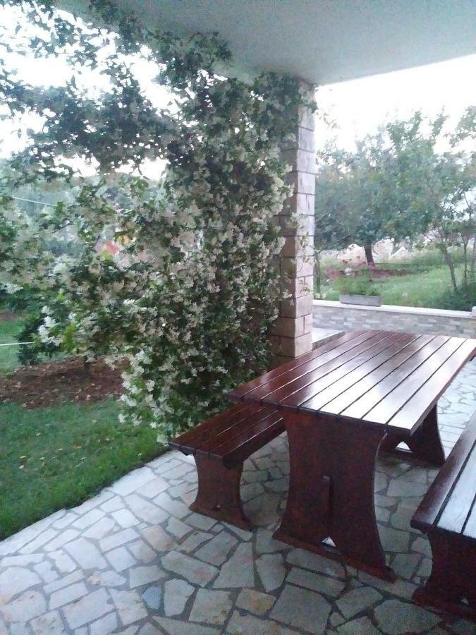 Guest House Ravnic Porec Bagian luar foto