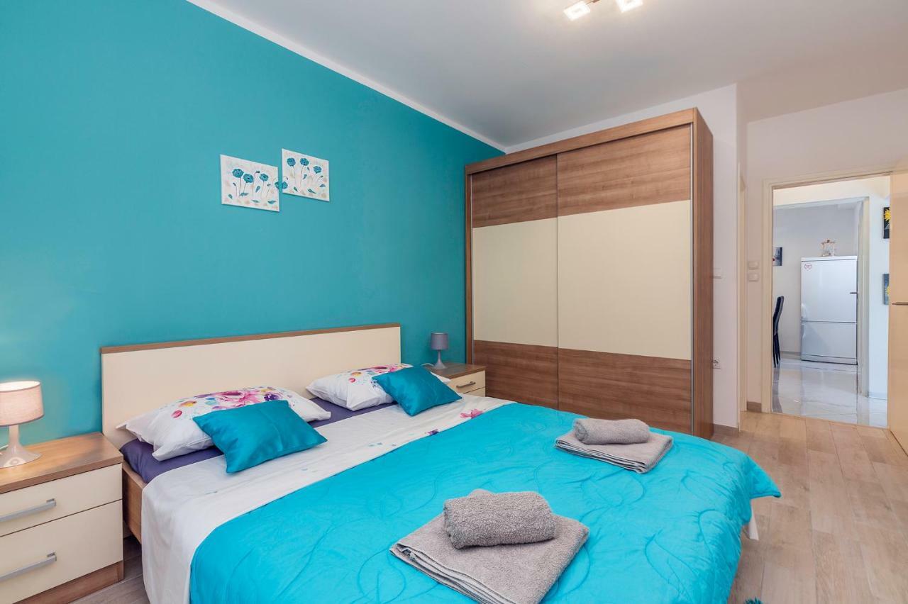 Guest House Ravnic Porec Bagian luar foto